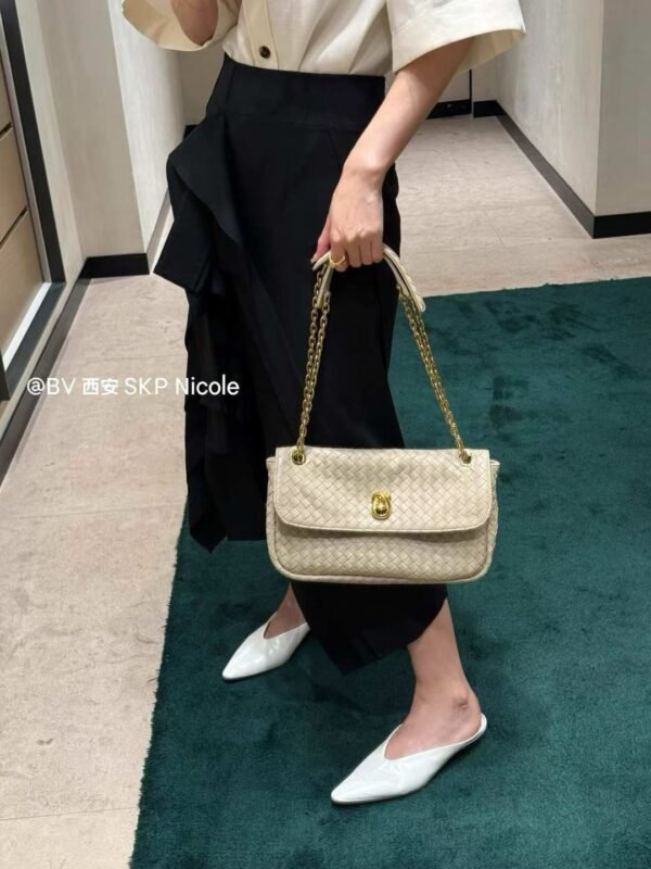 Bottega Veneta  Madison
