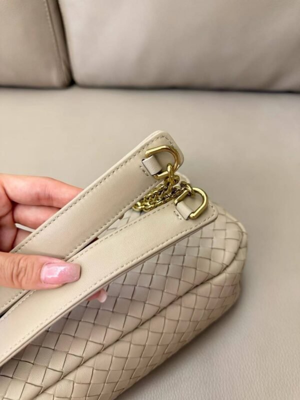 Bottega Veneta  Madison