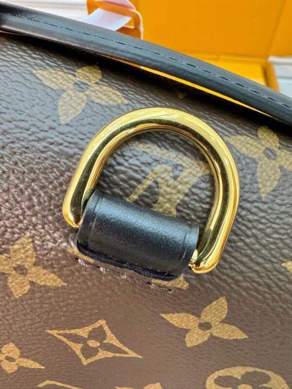 LOUIS VUITTON  M11941 Pochette Métis Backpack
