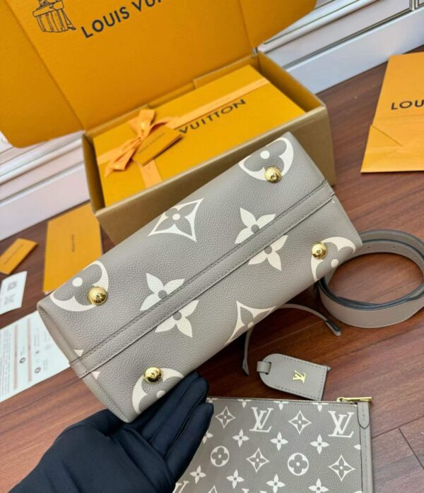 LOUIS VUITTON  M47180 CarryAll PM Bag