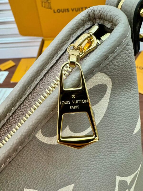 LOUIS VUITTON  M47180 CarryAll PM Bag