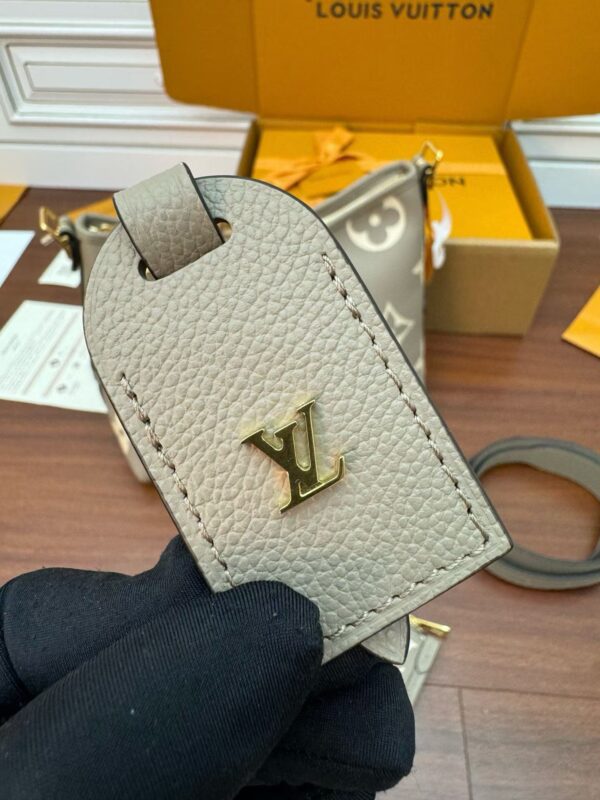 LOUIS VUITTON  M47180 CarryAll PM Bag