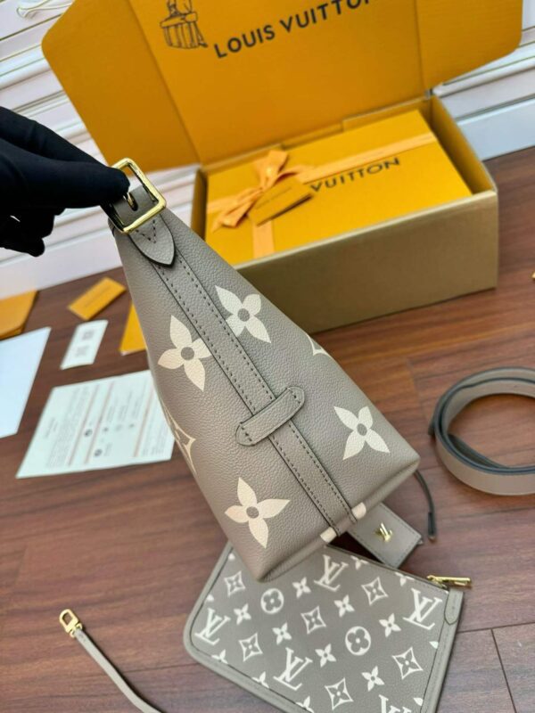 LOUIS VUITTON  M47180 CarryAll PM Bag