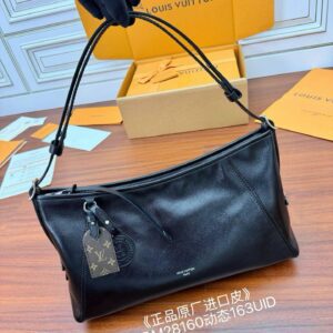 LOUIS VUITTONM28160 CarryAll East West Bag