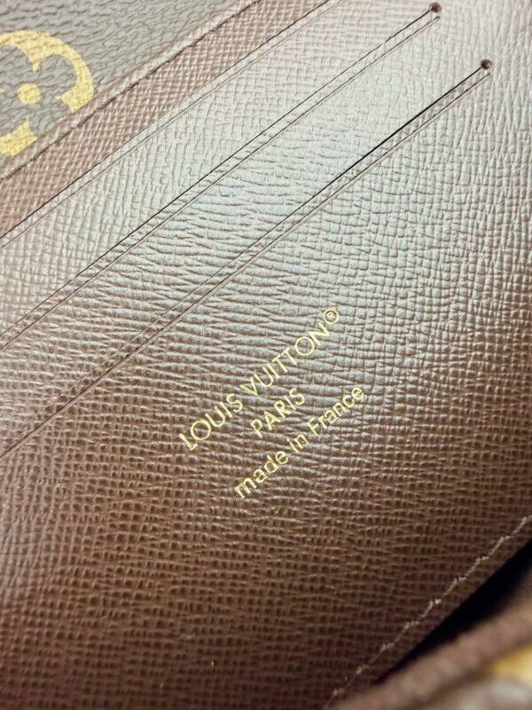 LOUIS VUITTON M28426 New Nano Madeleine Bag