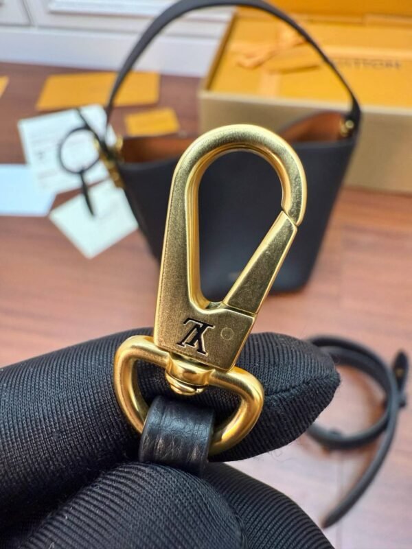 LOUIS VUITTON M25543 Low Key All In BB Bag