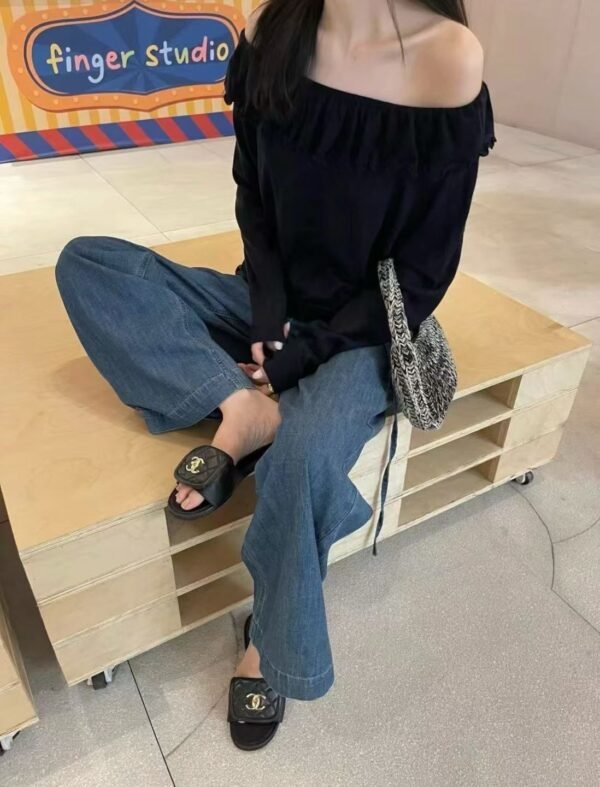 CHANEL   slippers