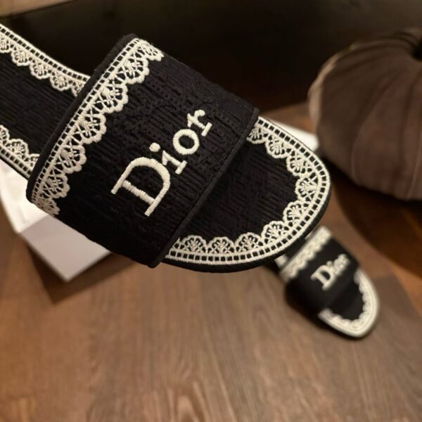 DIOR  slippers