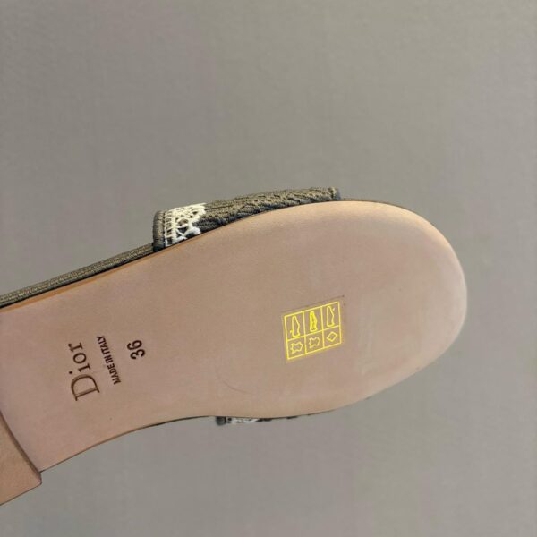 DIOR  slippers
