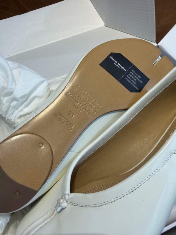 Magila MM6 Toe-separating shoes