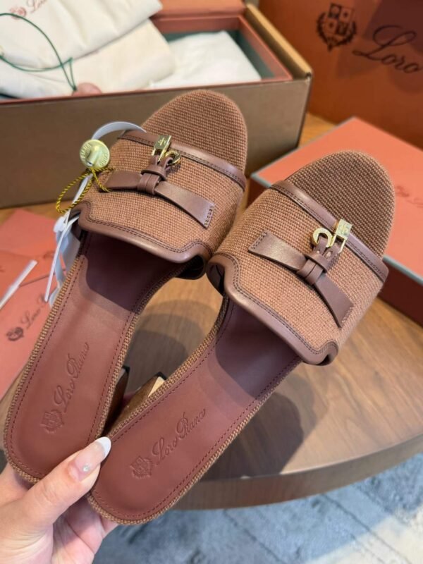 LORO PIANA slippers