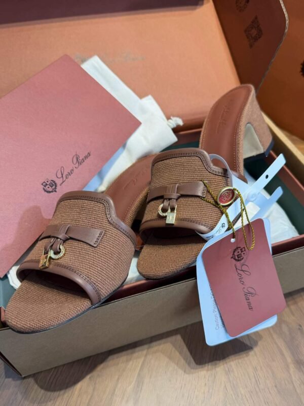 LORO PIANA slippers