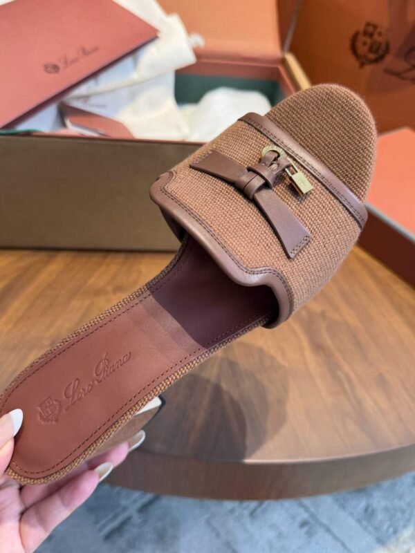 LORO PIANA slippers