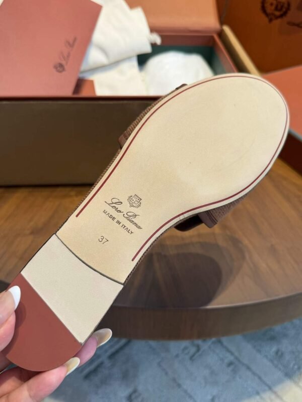 LORO PIANA slippers