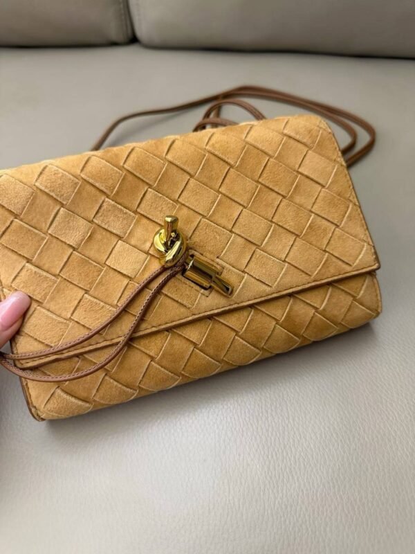 Bottega Veneta   Andiamo Pouch On Strap