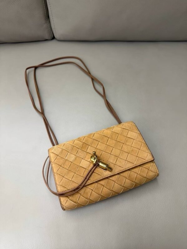 Bottega Veneta   Andiamo Pouch On Strap
