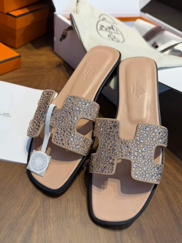 HERMES Slippers