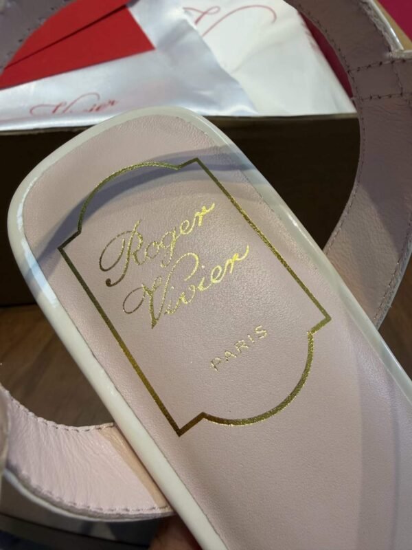 ROGER VIVIER Sandals