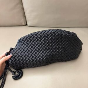 Bottega Veneta  Onda Clutch
