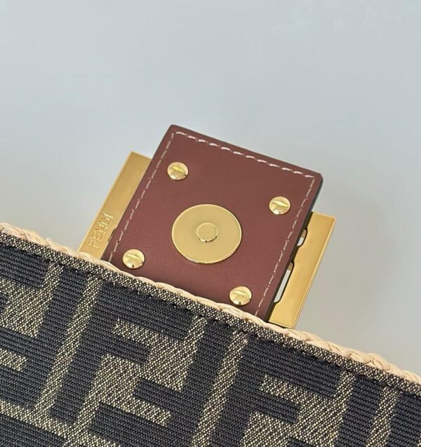 FENDI Baguette®