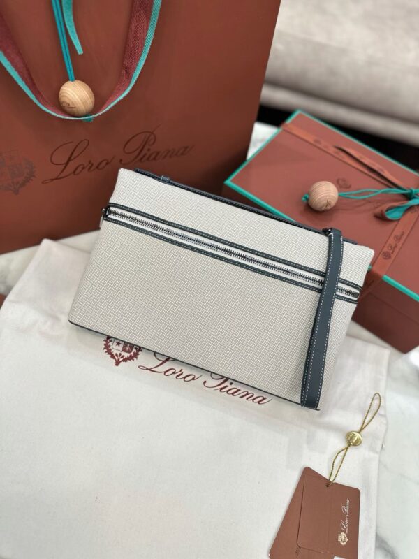 LORO PIANA Extra Pouch L29