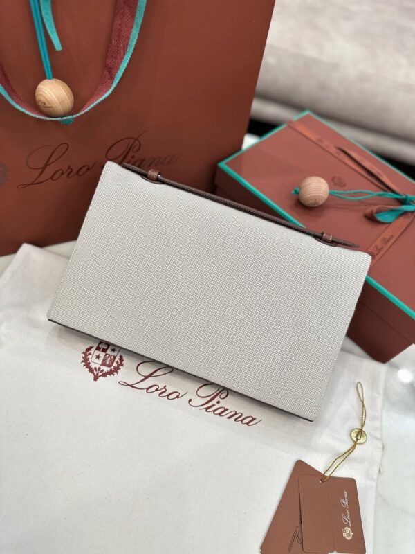 LORO PIANA Extra Pouch L29