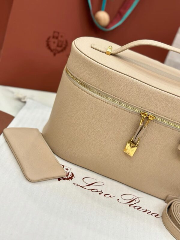 LORO  PIANA Extra Vanity Case(Multicolor）