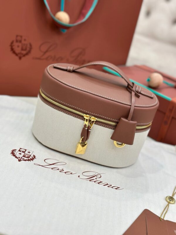 LORO  PIANA Extra Vanity Case(Multicolor）