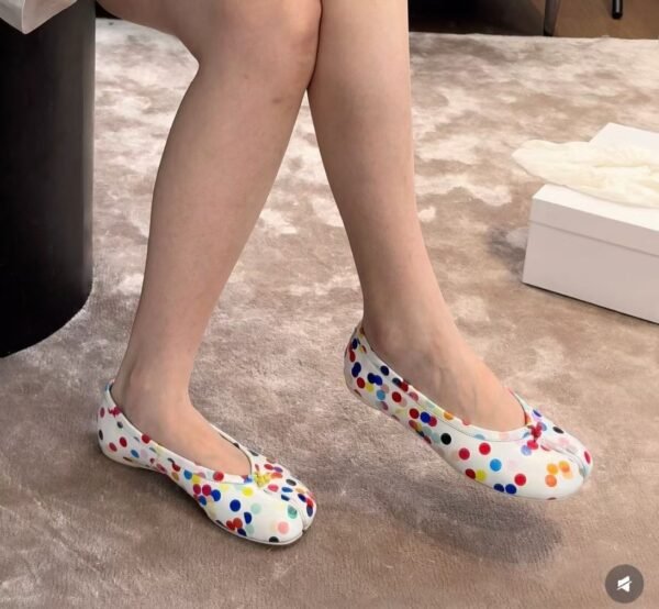 MAISON MARGIELA Polka-Dot Toe-Separated Shoes