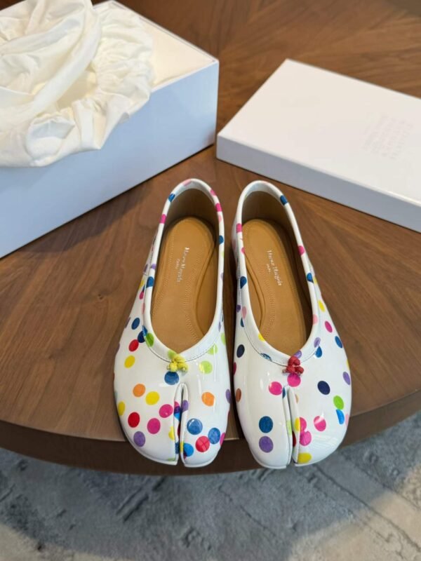 MAISON MARGIELA Polka-Dot Toe-Separated Shoes