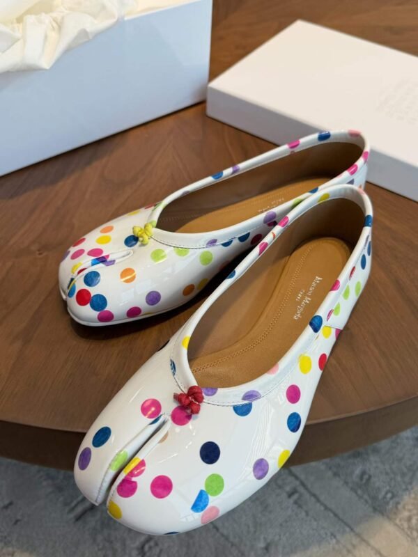 MAISON MARGIELA Polka-Dot Toe-Separated Shoes