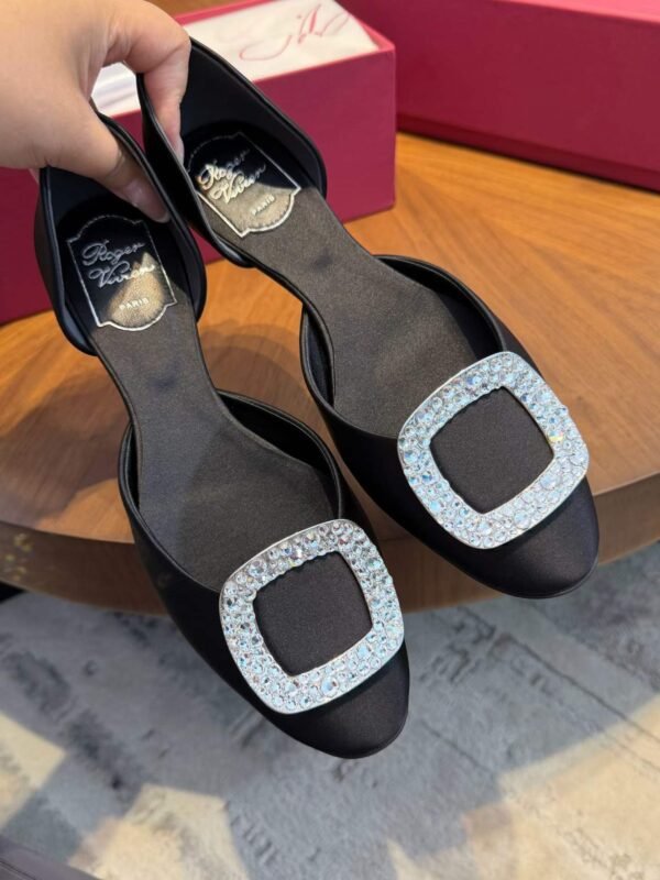 ROGER VIVIER Sandals
