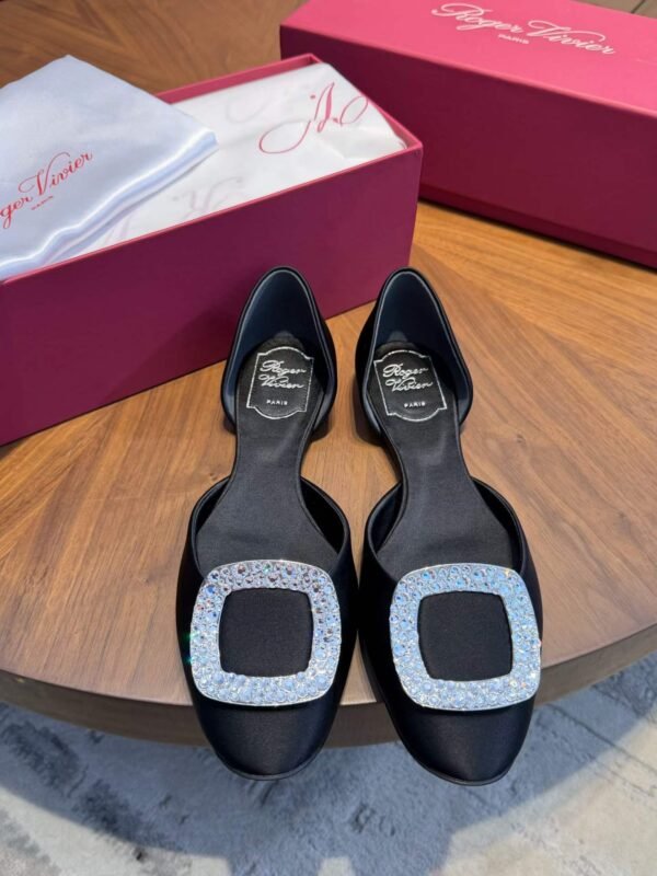 ROGER VIVIER Sandals
