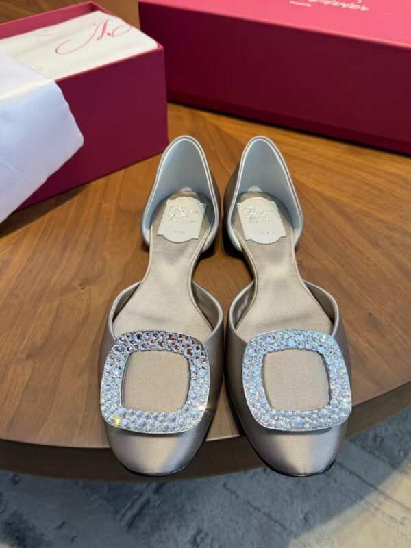 ROGER VIVIER Sandals