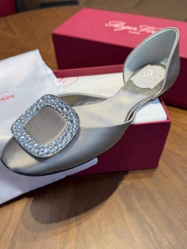 ROGER VIVIER Sandals
