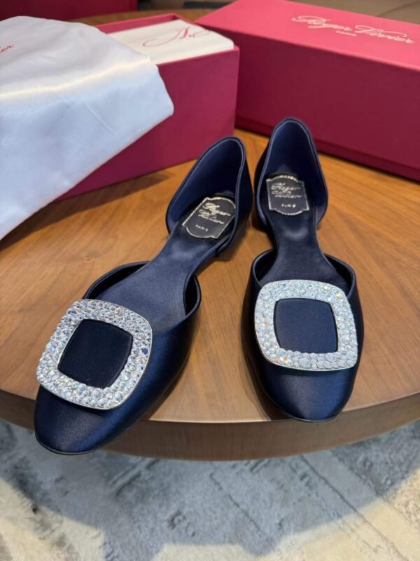 ROGER VIVIER Sandals