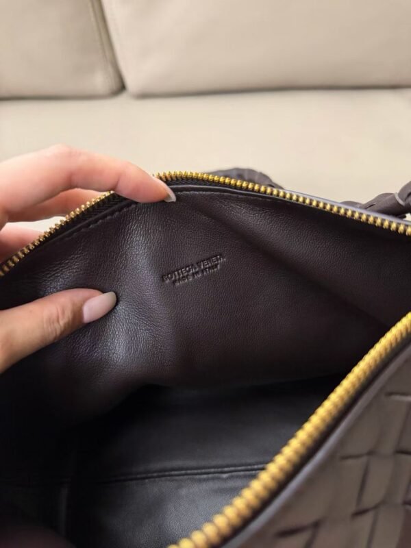 Bottega Veneta  EASY HOBO BAG