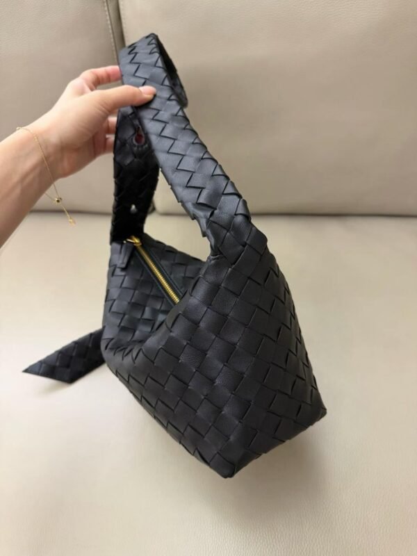 Bottega Veneta  EASY HOBO BAG