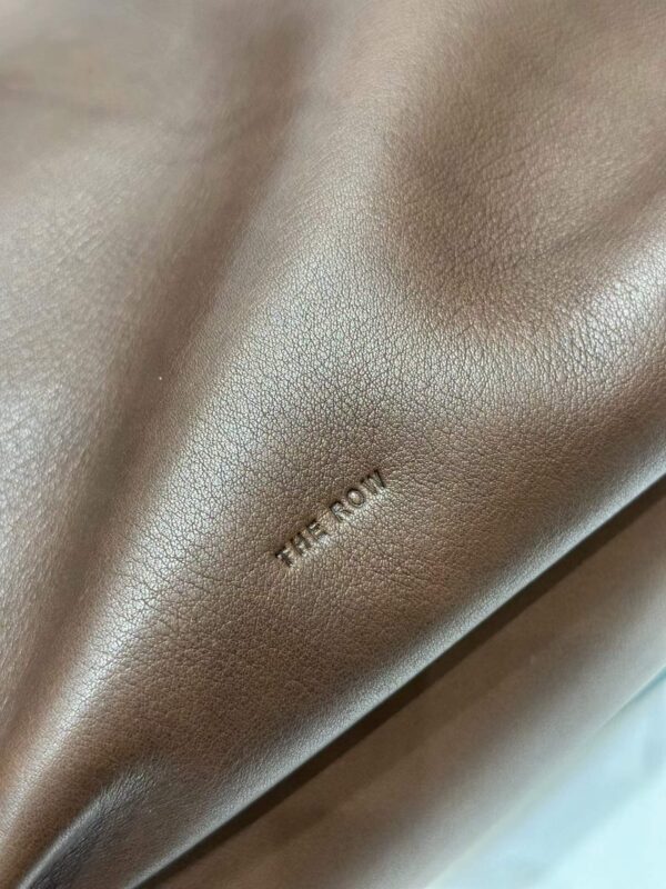 THE ROW Agnes 12 BAG