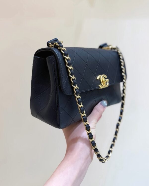 CHANEL Flap Bag