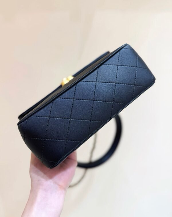 CHANEL Flap Bag