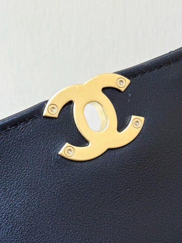 CHANEL Flap Bag