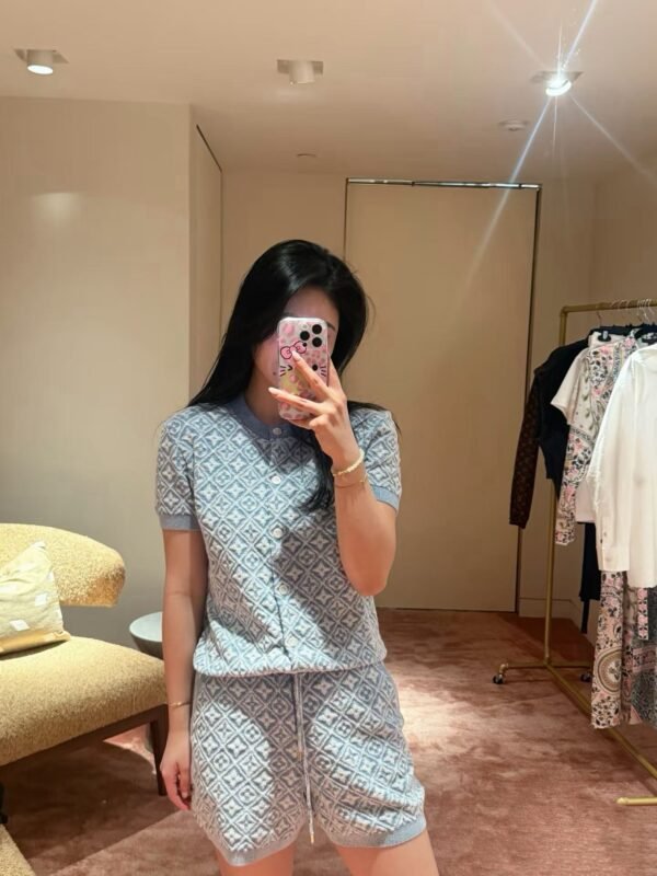 LOUIS VUITTON Shorts