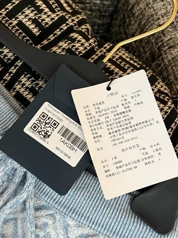 LOUIS VUITTON Shorts