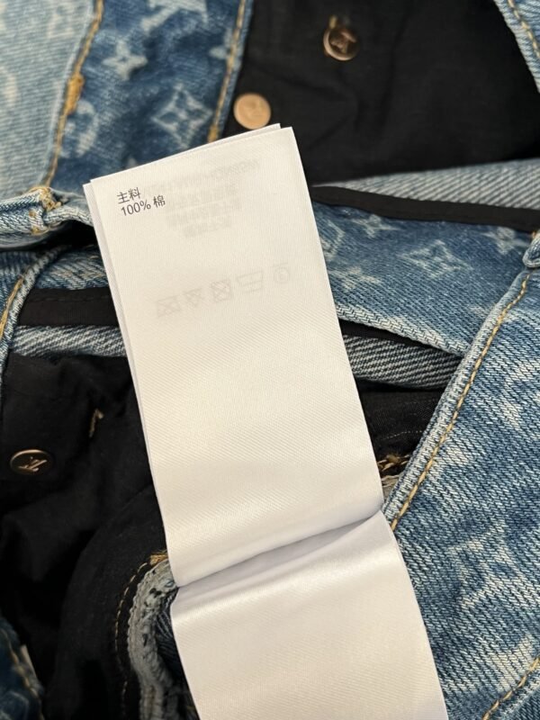 LOUIS VUITTON Jeans