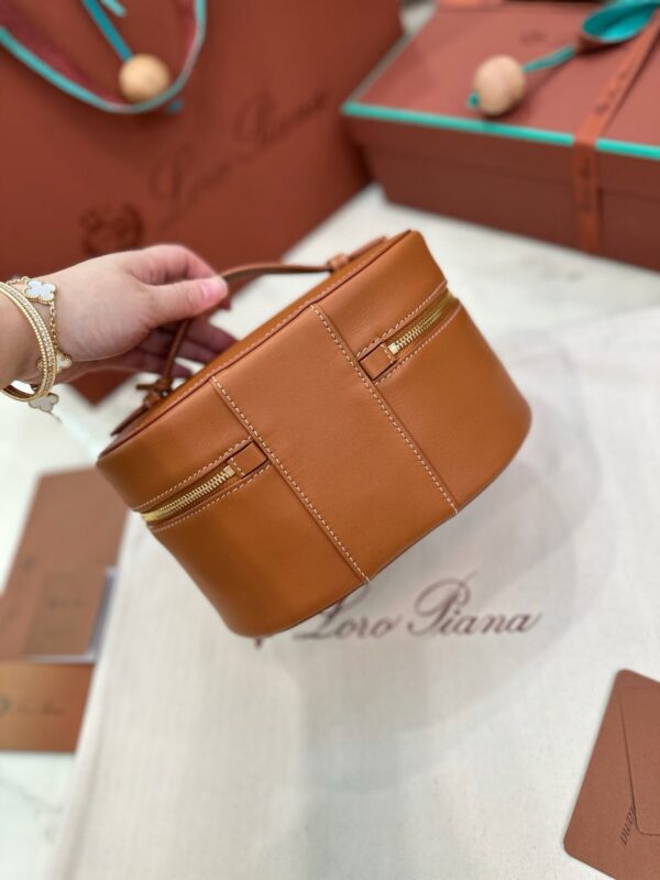 LORO  PIANA Extra Vanity Case(Multicolor）