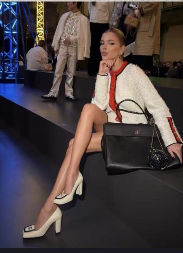 CHANEL  High-heeled shoes
