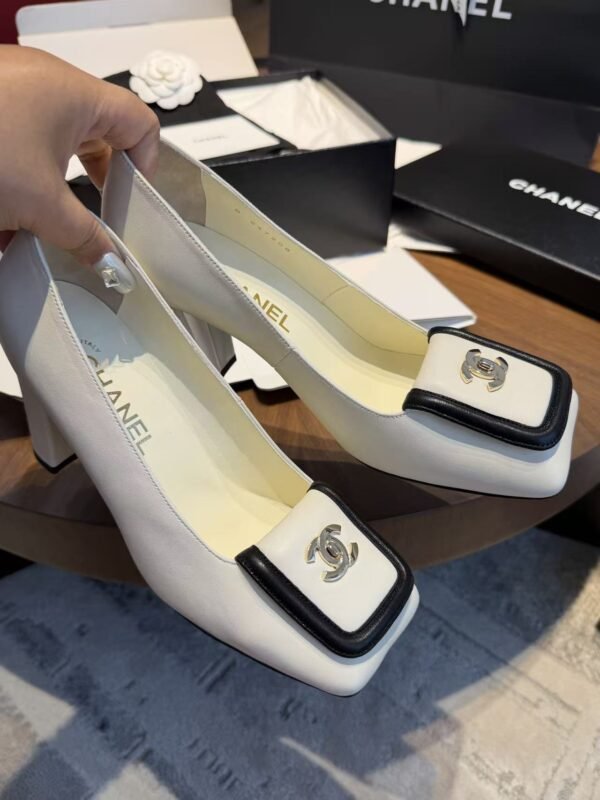 CHANEL  High-heeled shoes