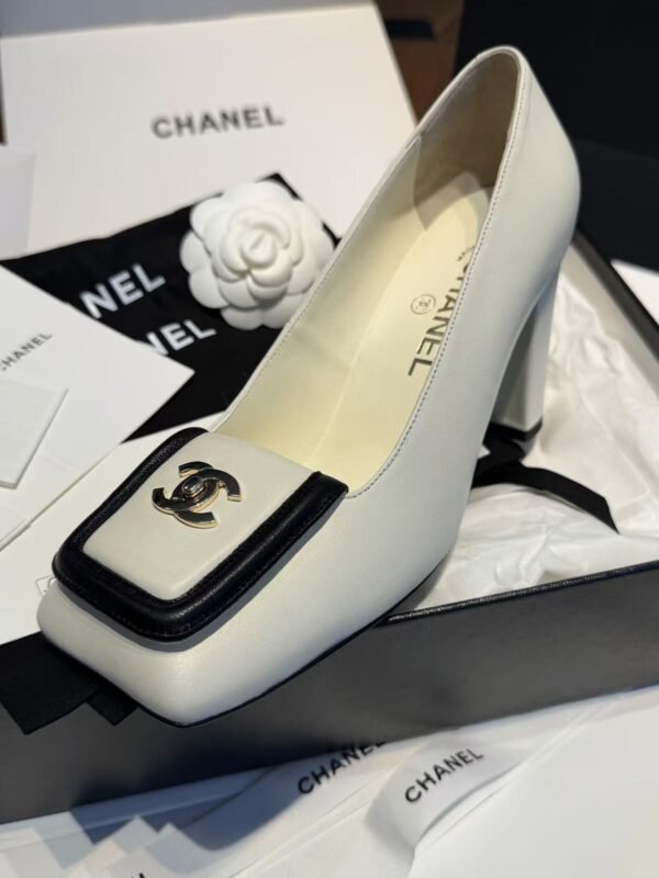 CHANEL  High-heeled shoes