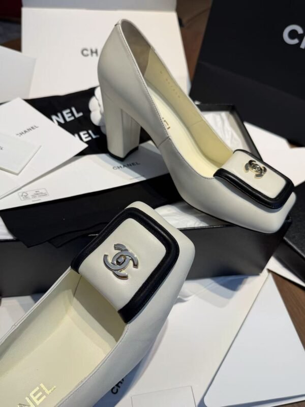 CHANEL  High-heeled shoes
